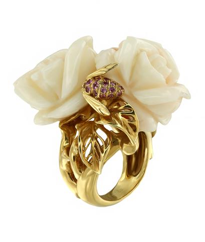 Кольцо Dior Pré Catelan из желтого золота 750 пробы с кораллом, бриллиантами и сапфирами