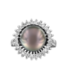 Кольцо из белого золота 750 пробы с бриллиантами и жемчугом