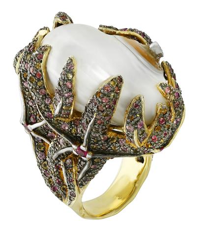 Кольцо Wikstrem из серебра 925 пробы с ракушкой, бриллиантами и рубинами