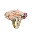Кольцо из желтого золота 750 пробы с бриллиантами, розовыми сапфирами и кораллом